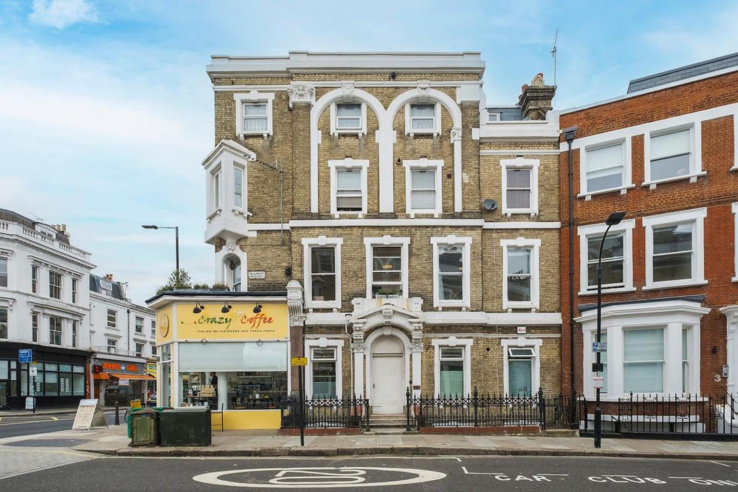 3 Bed 3 Bathroom Flat In Kensington B Apartment *