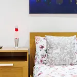 3 Bed 3 Bathroom Flat In Kensington B