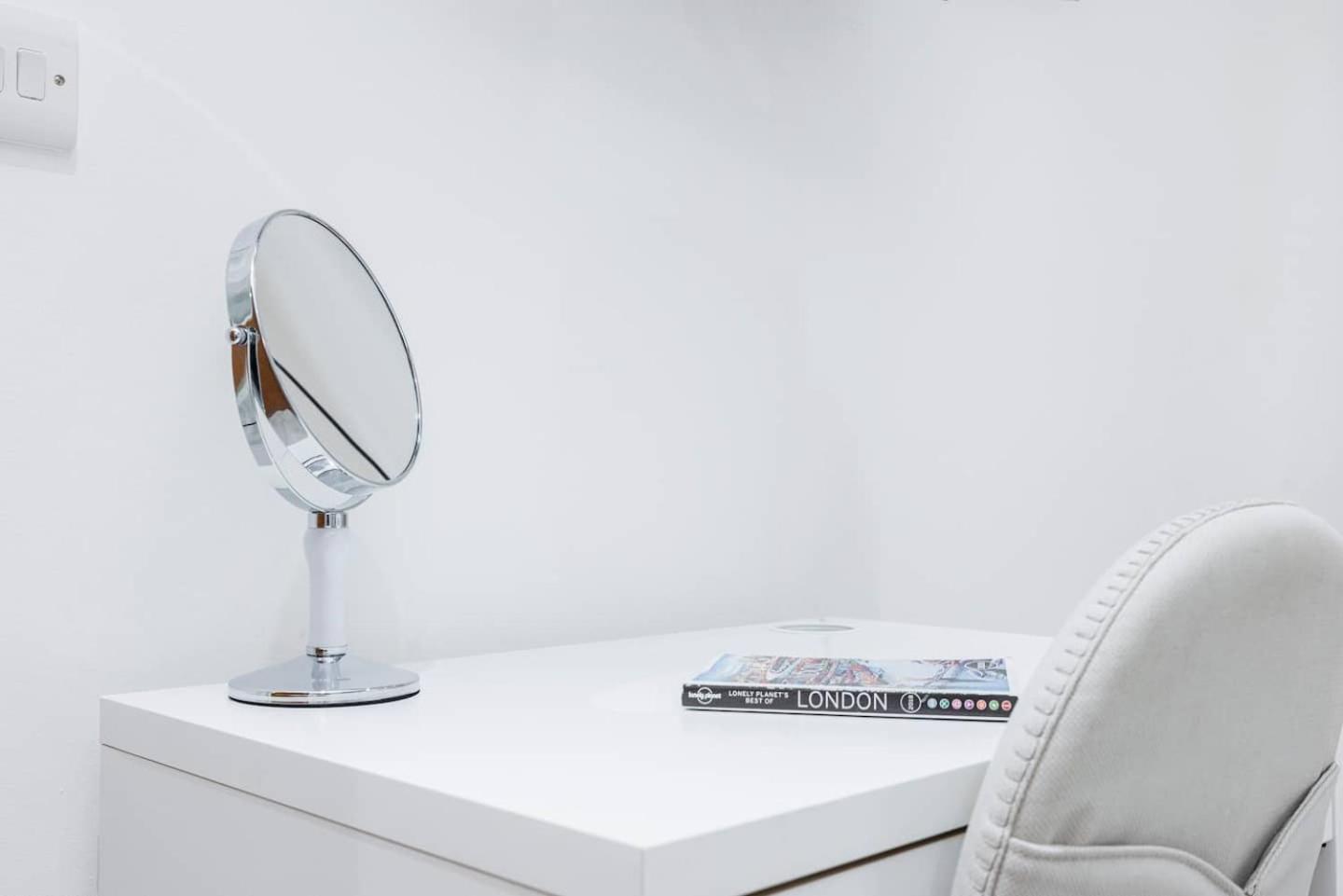 Appartamento 3 Bed 3 Bathroom Flat In Kensington B Londra