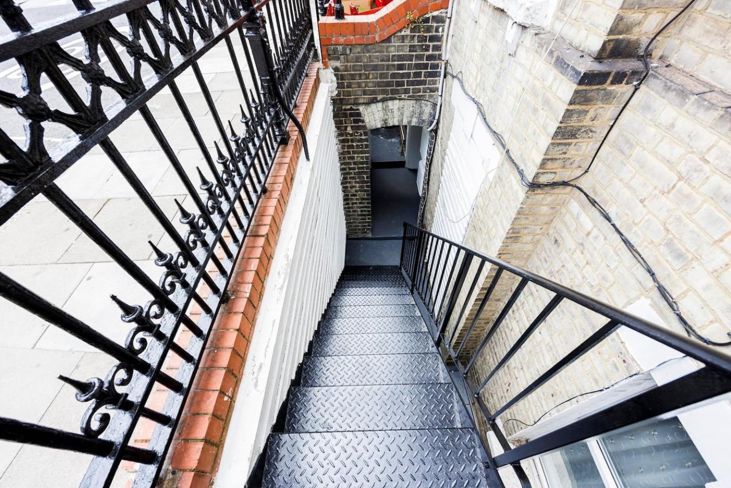 3 Bed 3 Bathroom Flat In Kensington B Appartamento Londra