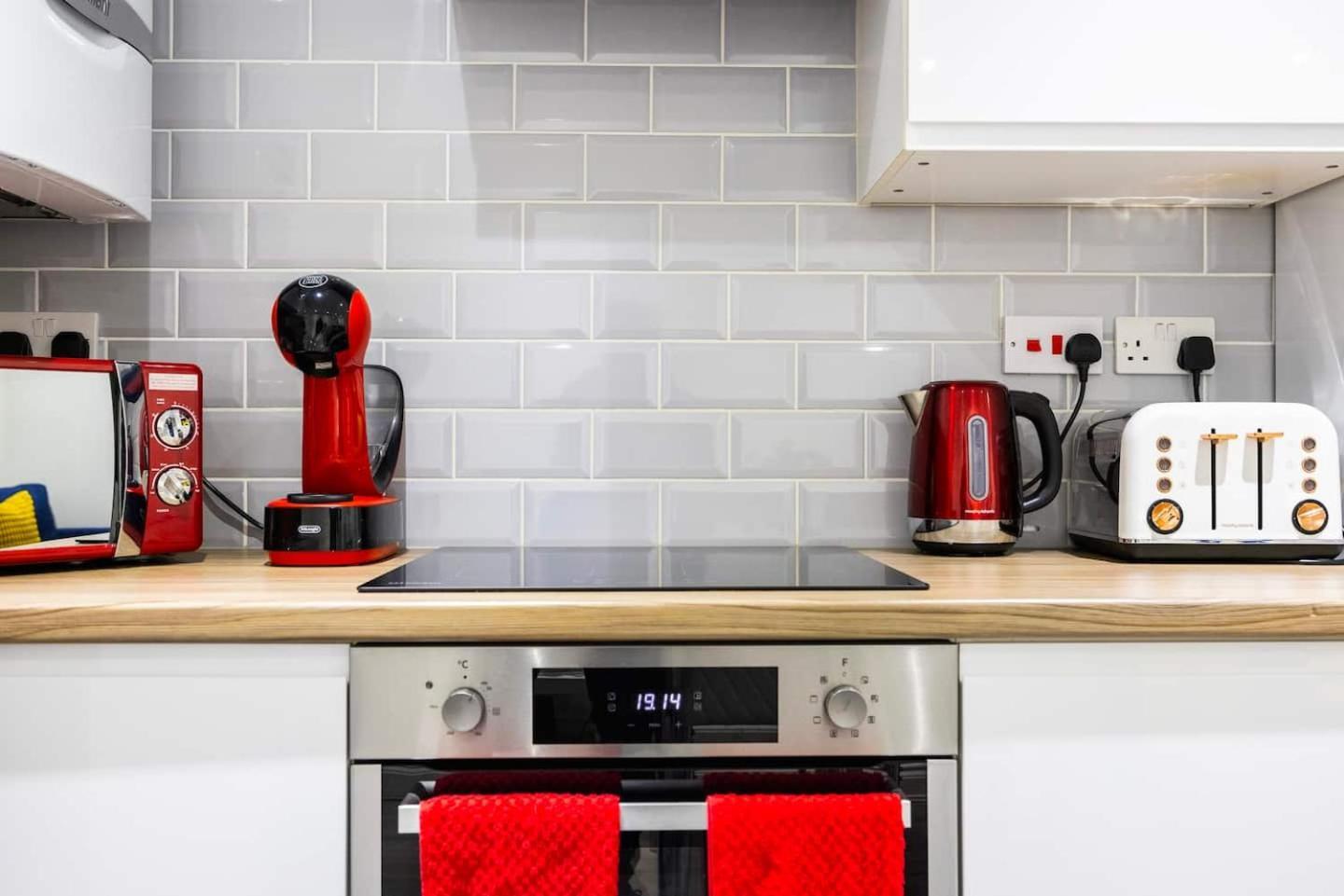 Appartamento 3 Bed 3 Bathroom Flat In Kensington B Londra